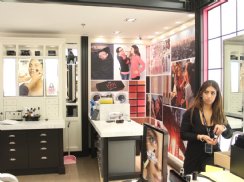 Bobbi Brown 